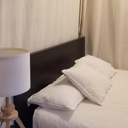 Habitacion En Casco Historico Apartment Seville Ngoại thất bức ảnh